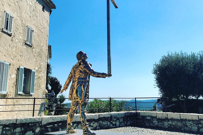 8-Hour countryside tour of French Riviera - Stop 4: St-Paul-de-Vence, medieval art town plus a guided restaurant moment
