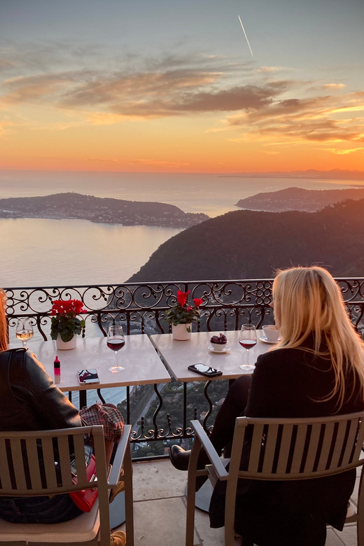 Bespoke Luxury Sightseeing Experiences - What Makes the Guides Matter: David and Ben as a Case Study