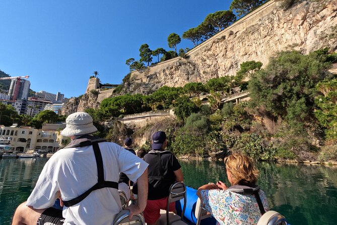 Boat tour guided from Nice to Monaco with snorkeling - Villefranche-sur-Mer in the rade de Villefranche: a 45-minute village break