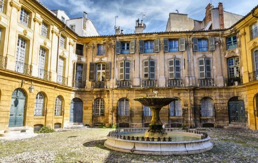Calanques of Cassis, Aix-en-Provence & Wine Tasting Day Tour - Aix-en-Provence Fountains, Baroque Charm, and a Roman Spa Backdrop