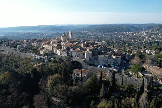Cannes and Antibes Afternoon tour from Nice - Le Suquet: the guided historic quarter you’ll remember