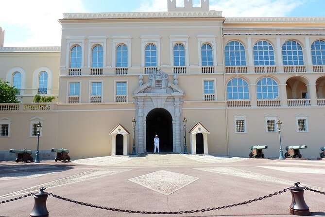 Day Trip: Guided tour of Monaco and Eze, sightseeing . - Prince’s Palace and the medieval streets around it