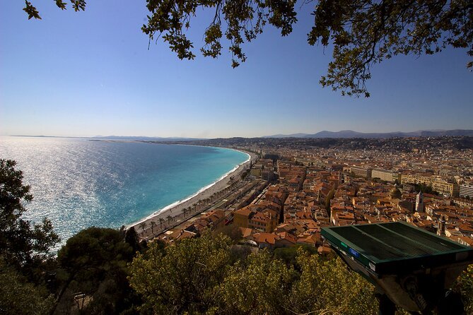 Discovery of the city of Nice by electric Méhari - Place Île de Beauté and the Immaculate Conception Church: where the Port feels like a neighborhood