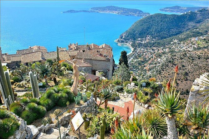 Excursion partagée Eze, Monaco & Monte Carlo from Nice - Villefranche-sur-Mer: the quick coast stop that sets the mood