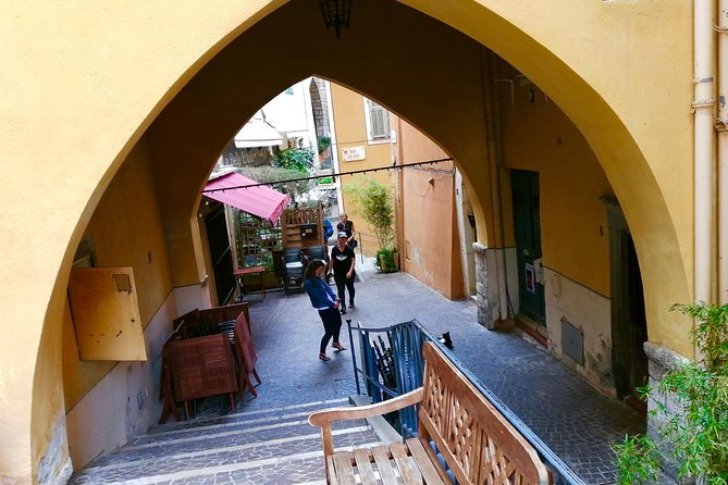 Fantastic Villefranche's Bay & Cape - E-Bike Tour from Nice - Riding reality: traffic, hills, and how to stay relaxed (and safe)