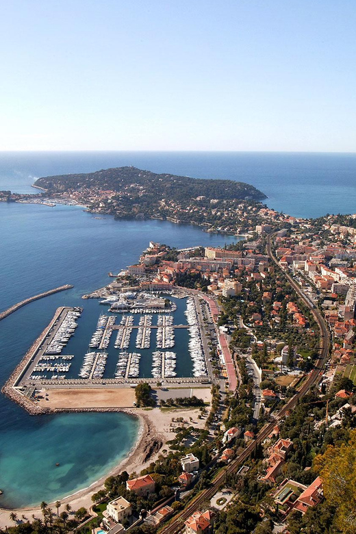 French Riviera: Private Driver Guide Tailor-Made Tour - Seeing the Formula One Grand Prix course up close in Monaco
