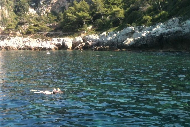 French Riviera Villefranche Bay Snorkeling Tour from Nice - Why Villefranche Bay Snorkeling Feels Like a Real French Riviera Day