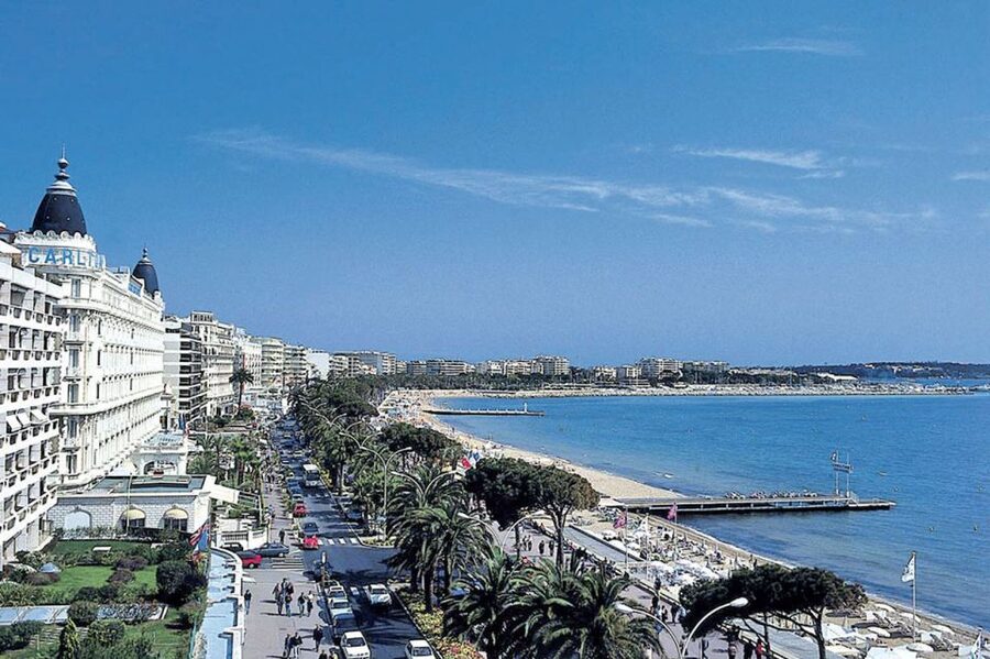 From Nice: Cannes and Antibes Half-day Tour - Nice to Cannes by the coast: the ride is part of the experience