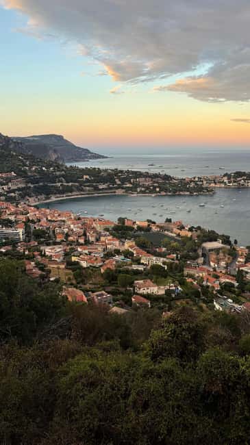 From Nice: follow a guide in an electric car along the French Riviera! - Getting ready at Avenue des Roches d’Or and finding your car