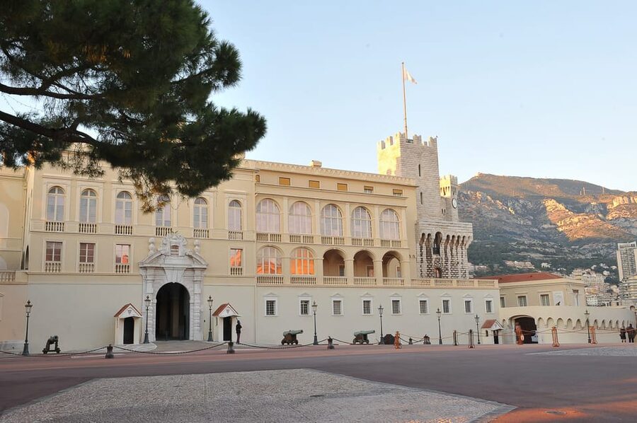 Full-Day Small Group Tour to Monaco and Eze - Your Small Group Day Starts With Simple Pickups