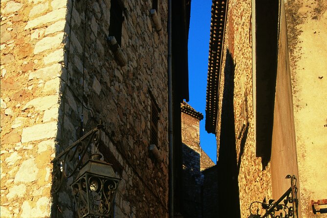 Half-Day Trip to St Paul de Vence and Cannes from Nice - Cannes in one hour: Croisette, Film Festival landmarks, and Le Suquet