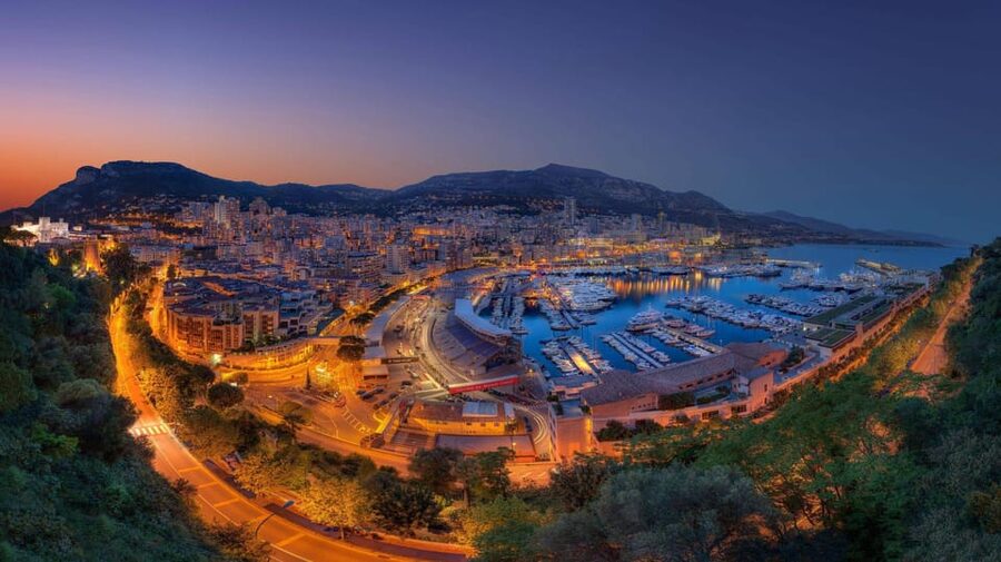 Monaco and Monte carlo by night Private tour - Casino Square and Café de Paris: choose your level of glamour
