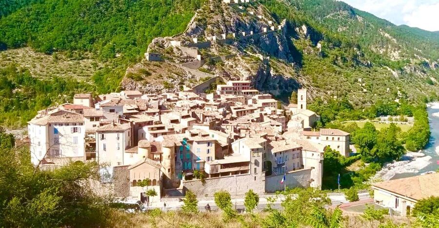 Mountain Train Experience: Hike & Mystic Forest (From Nice) - The train ride: 1.5 hours of bridges, tunnels, and real context