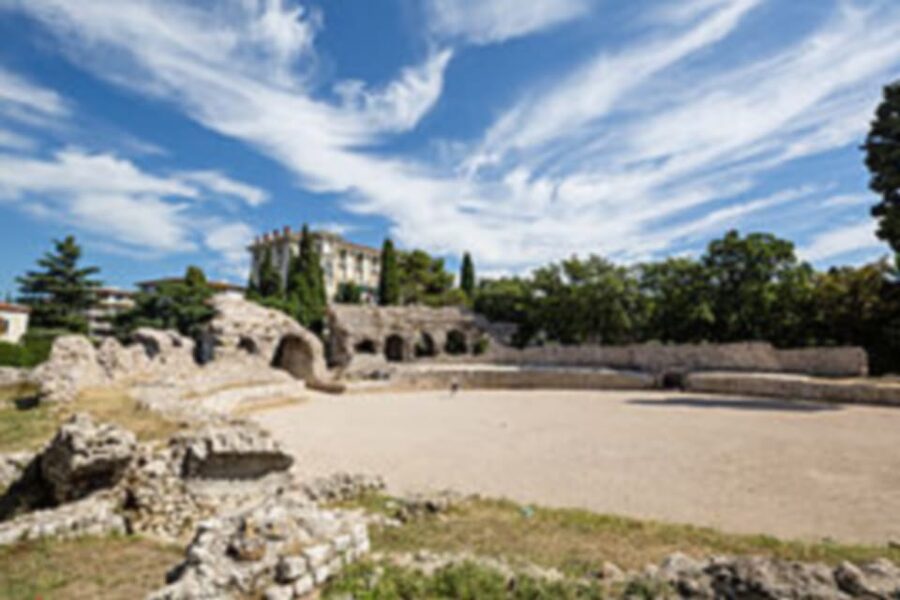 Nice: 7 Hills Monastery & Waterfall (EBike Tour Local Guide) - Franciscan Monastery and rose gardens: a garden view with real elevation