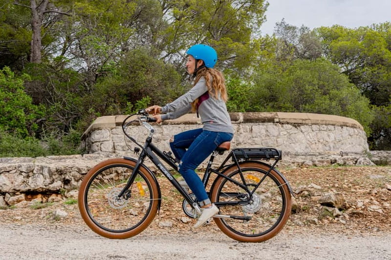 Nice: Bike and E-Bike Rental - The Two-Hour Sight Loop: Promenade des Anglais to Old Nice