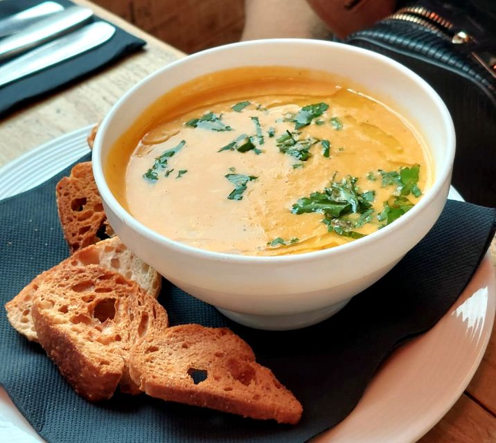 Nice: City Foods Guided Walking Tour - What You Taste in Nice: Olive Oil, Provencal Wine, Socca, Pissaladière, Ice Cream
