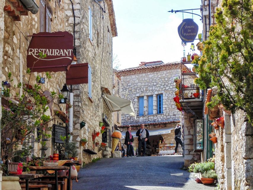 Nice: Countryside Tour with Grasse - Gourdon and Its Castle Garden by Lenotre: Panoramas That Change the Mood