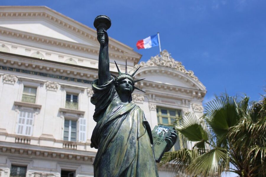 Nice: Exclusive Private Guided Tour of Historic Center - A 2-hour private walk that connects Nice’s street life to its landmarks