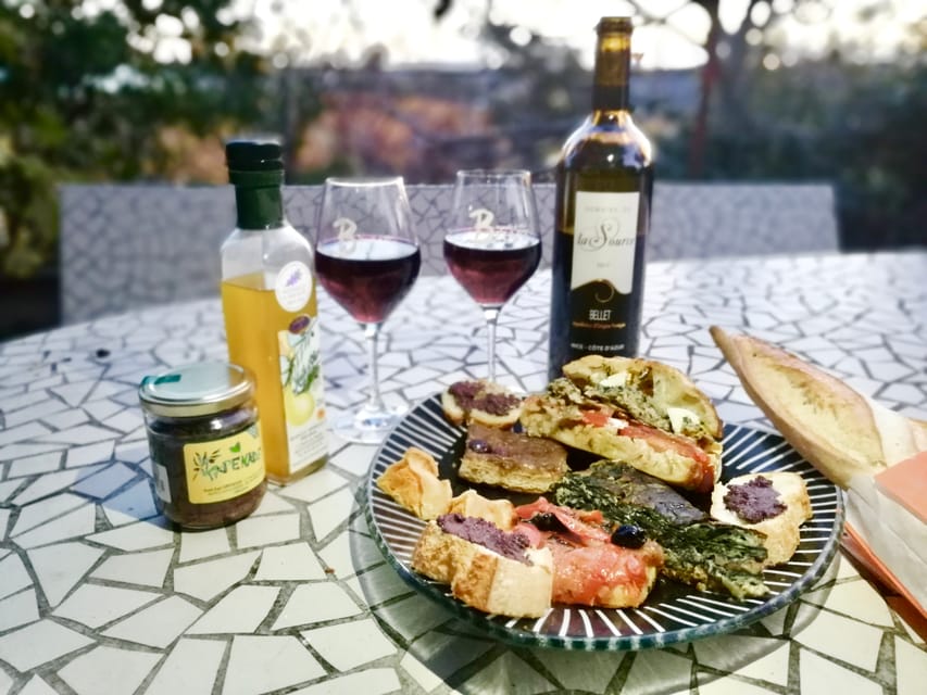 Nice: Food and Wine Old Town Guided Walking Tour - Castle Hill Park finish: your picnic lunch with niçoise specialties