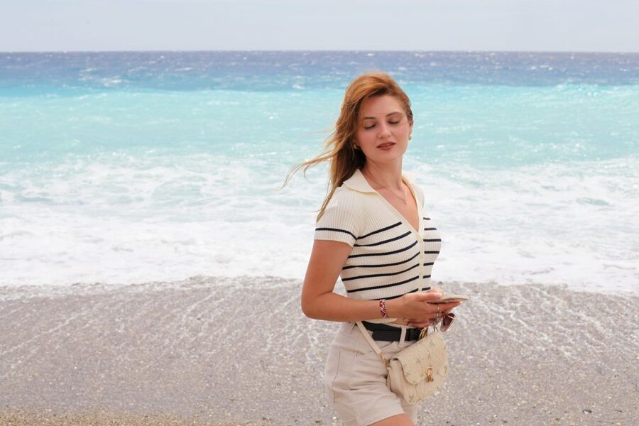 Nice, France: Individual photo walk in Nice - Villa Massena park or the I Love Nice sign, your second scenery change