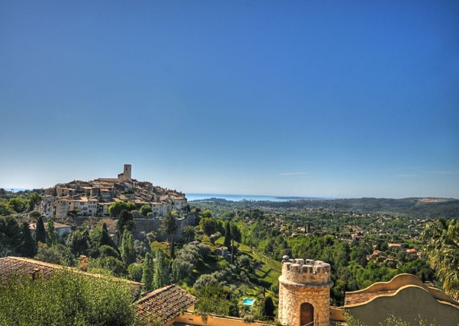 Nice: Half-Day Saint Paul de Vence and Wine Tasting Tour - Saint Paul de Vence: medieval walls, artist legends, and a one-hour sprint
