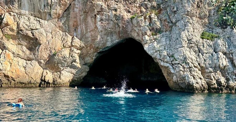 Nice: Mala Caves, Villefranche & Snorkeling Boat Tour - Port Lympia to the Open Water: Why This Ride Works