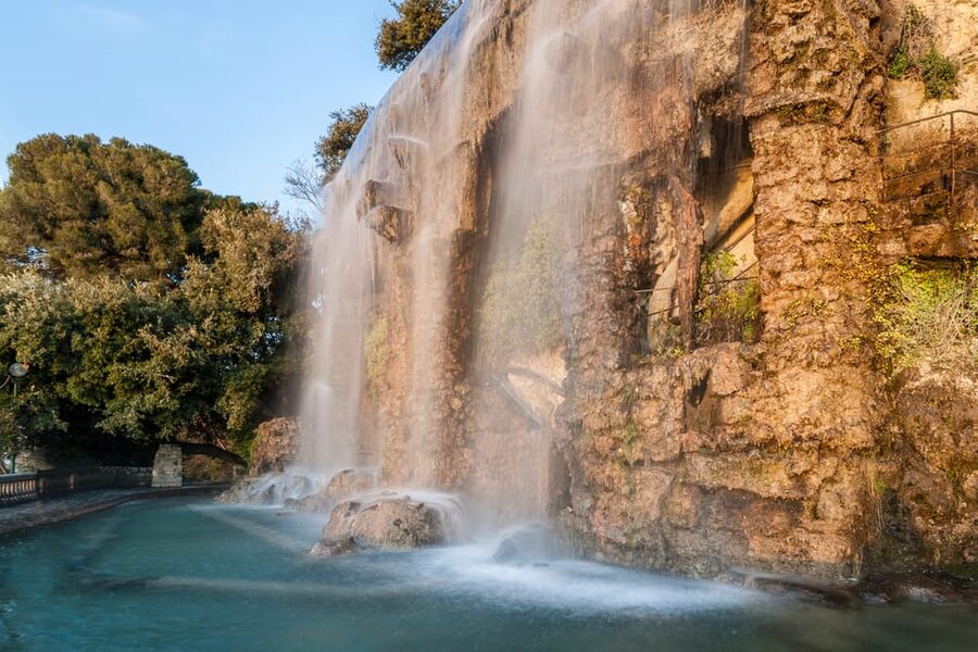 Nice: Old Town Treasures and Castle Hill Walking Tour - Guides and Group Experience: What Makes It Feel Personal
