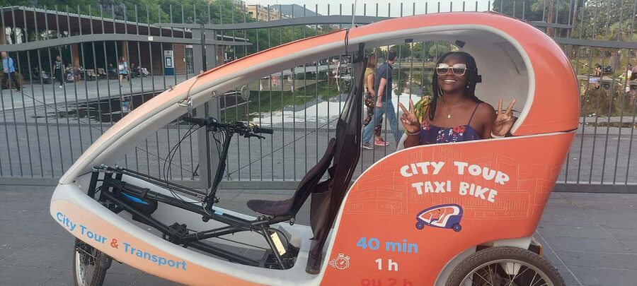 Nice : Visite privé 1H en Vélotaxi avec un guide local. - Comfort and Practical Comfort Details That Add Up