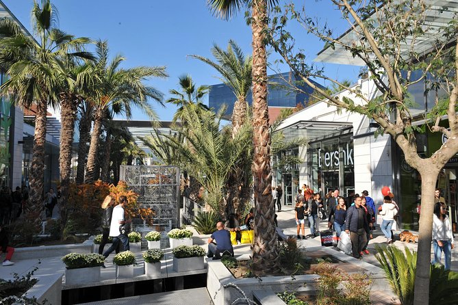 Private tour French Riviera Shopping & Lunch in St Paul de Vence - Palais des Festivals: a short stop with serious Cannes cachet