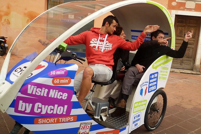 Private tour guide of Nice in electric taxibikes - Palais de Justice, Old Rusca Palace, and the Clock Tower