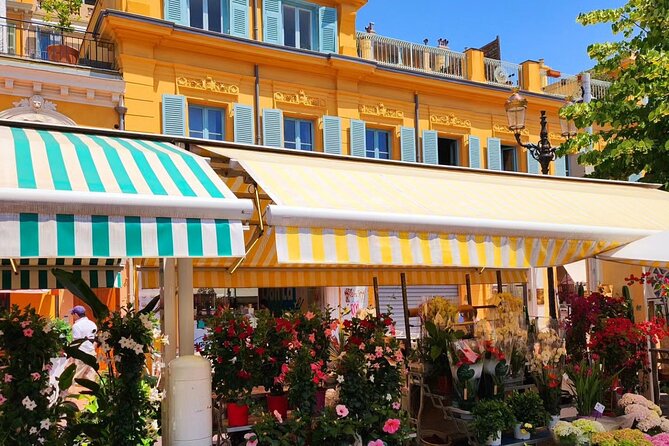 Private tour of Nice with tasting of traditional dishes - Old Town streets, flower market color, and Nissart phrases