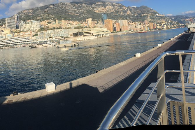 Private tour on the French Riviera with comfortable minivan.MONACO NICE ST PAUL - Comfortable minivan, real privacy, less friction