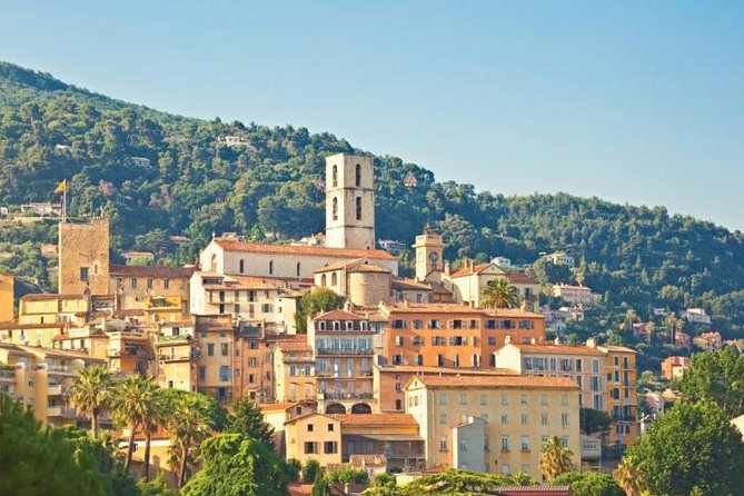 Provence 1/2 day Tour : Saint Paul de Vence, Gourdon, Grasse - Gourdon and the glass-art stop at Verrerie d’Art