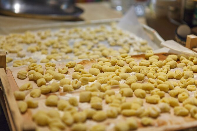 share a traditional meal with licauw - Timing, Logistics, and How to Make It Easy