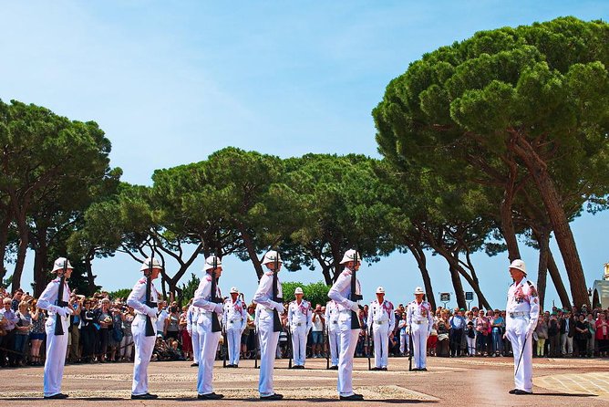 Shore excursion to Eze, Monaco & Monte-Carlo from Cannes - The Prince’s Palace stop: Grimaldi history plus major photo viewpoints