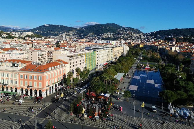 Small-Group Nice Walking Tour of the Old Town with a Local Guide - Language, guide style, and the one thing to watch