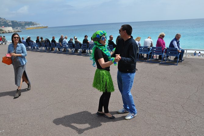 Special bachelor(ette) ride in Nice and by Segway! - The pledge game, disguises, and the coach who keeps it moving