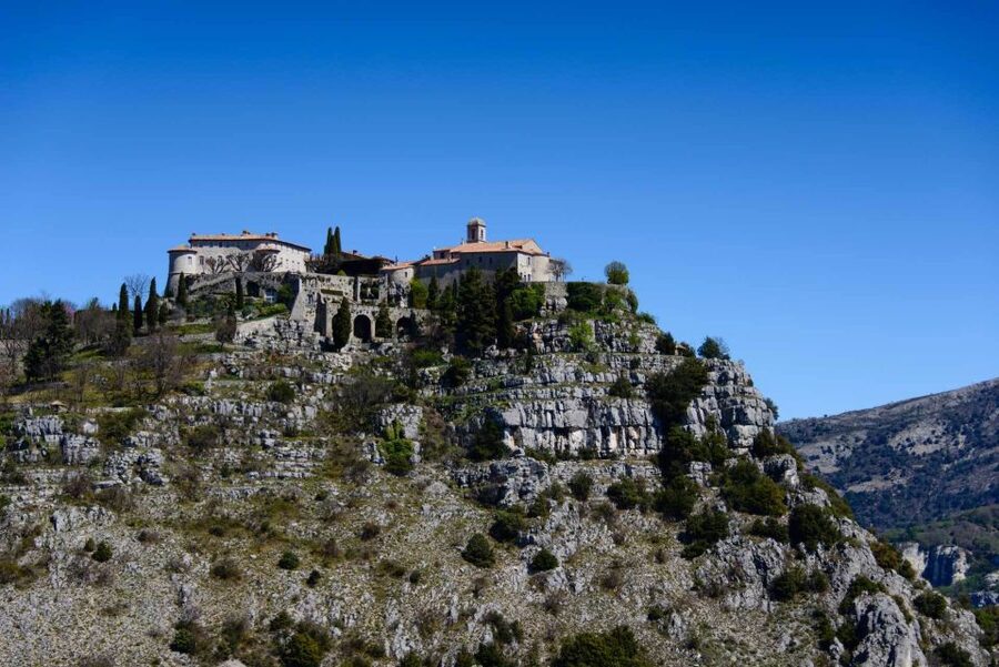 Taste of Provence French Countryside Half Day Private Tour - A 5-Hour Provence Taste: The Best Way to Hit Three Towns
