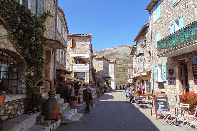 Villages Médiévaux,Grasse, Gourdon, Tourrettes sur Loup, St Paul - Grasse: UNESCO perfume roots plus the old town and Notre Dame du Puy