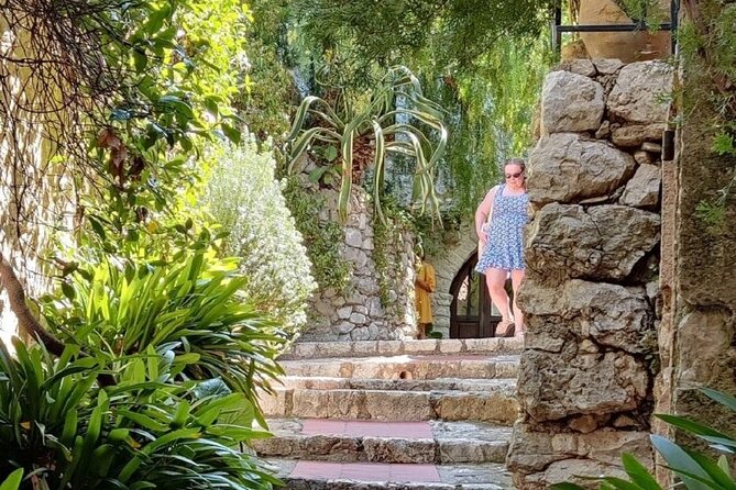 Visit of the Medieval Village of Èze - Starting at Place du Centenaire, then walking with a small group