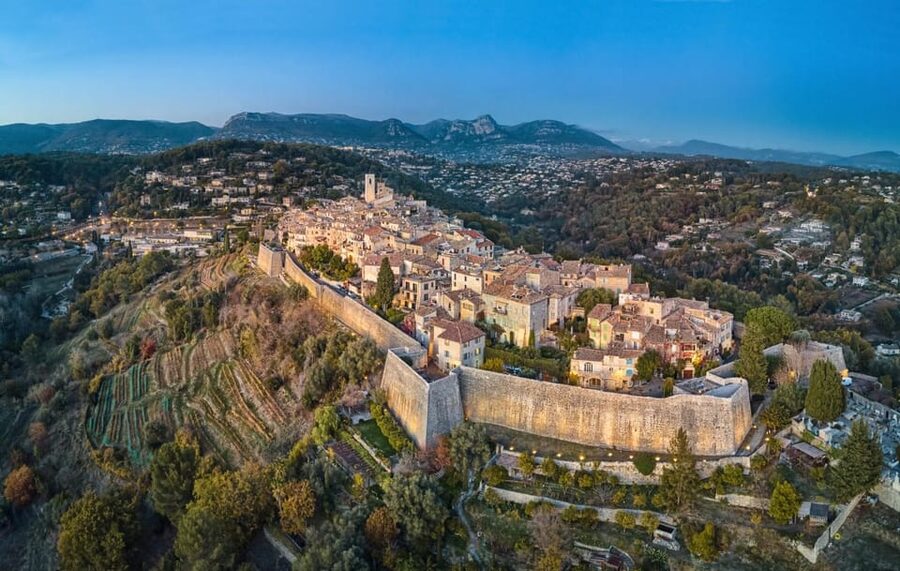 Visit Saint Paul de Vence, Antibes, and Cannes: 7-Hour Tour - Picasso Museum Option in Antibes (Entrance Not Included)